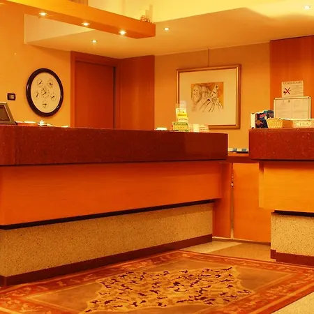 Hotel apartamentowy St John Desio